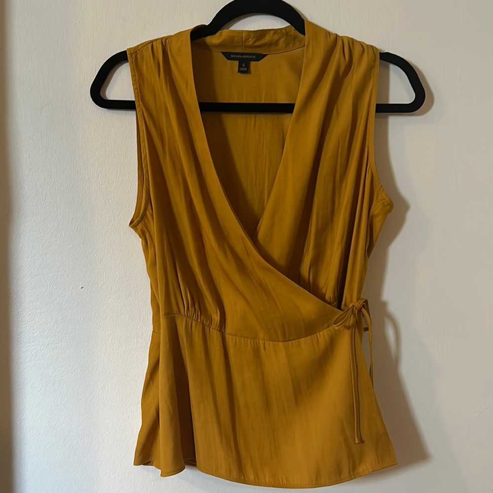Banana Republic wrap top